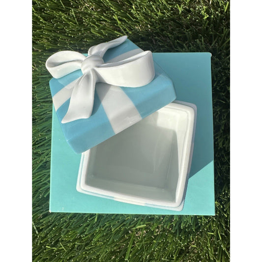2" Small Tiffany Blue Gift Box White Porcelain Bone China Trinket Jewelry