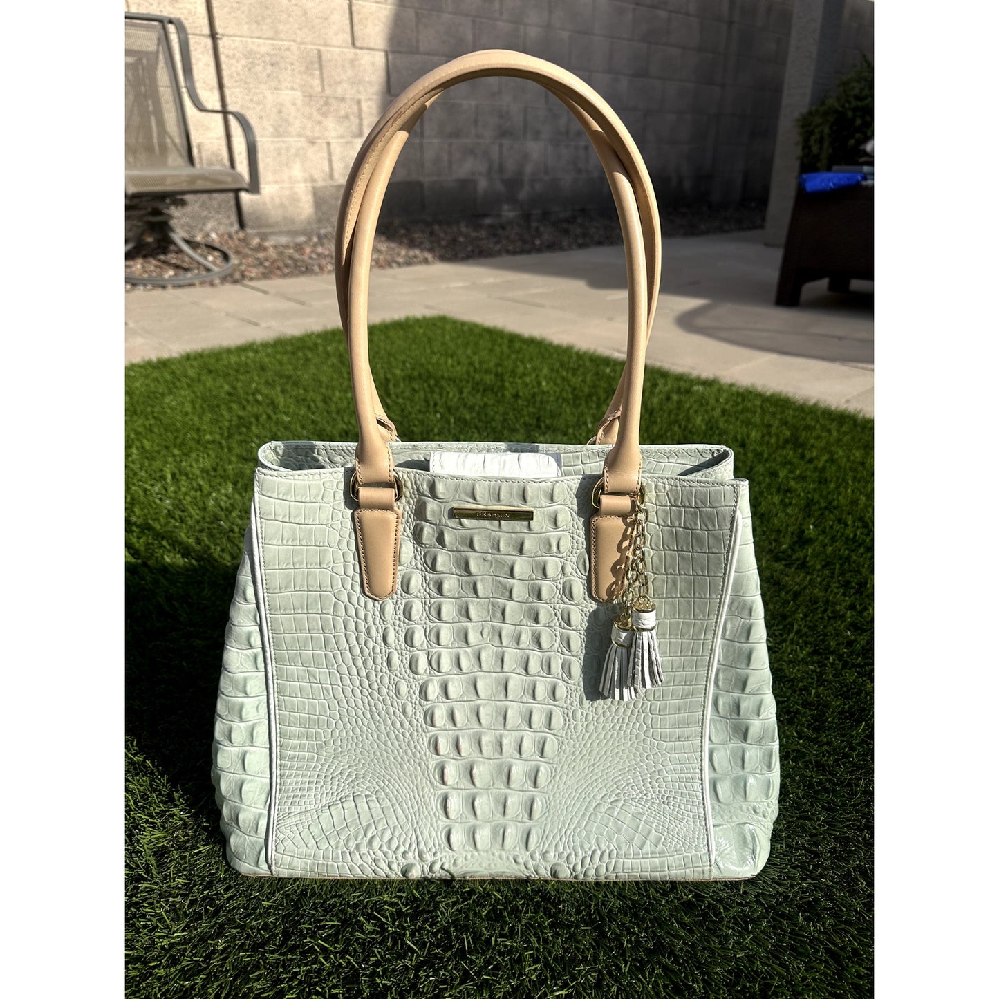 Pristine & Authentic Brahmin Medium Asher Tote – Sea Glass Tri-Texture