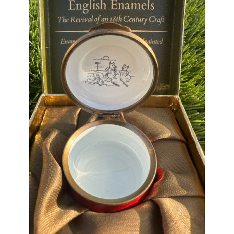 Crummles Beatrix Potter Enamel Trinket Box - Pigling Bland at Signpost - Boxed