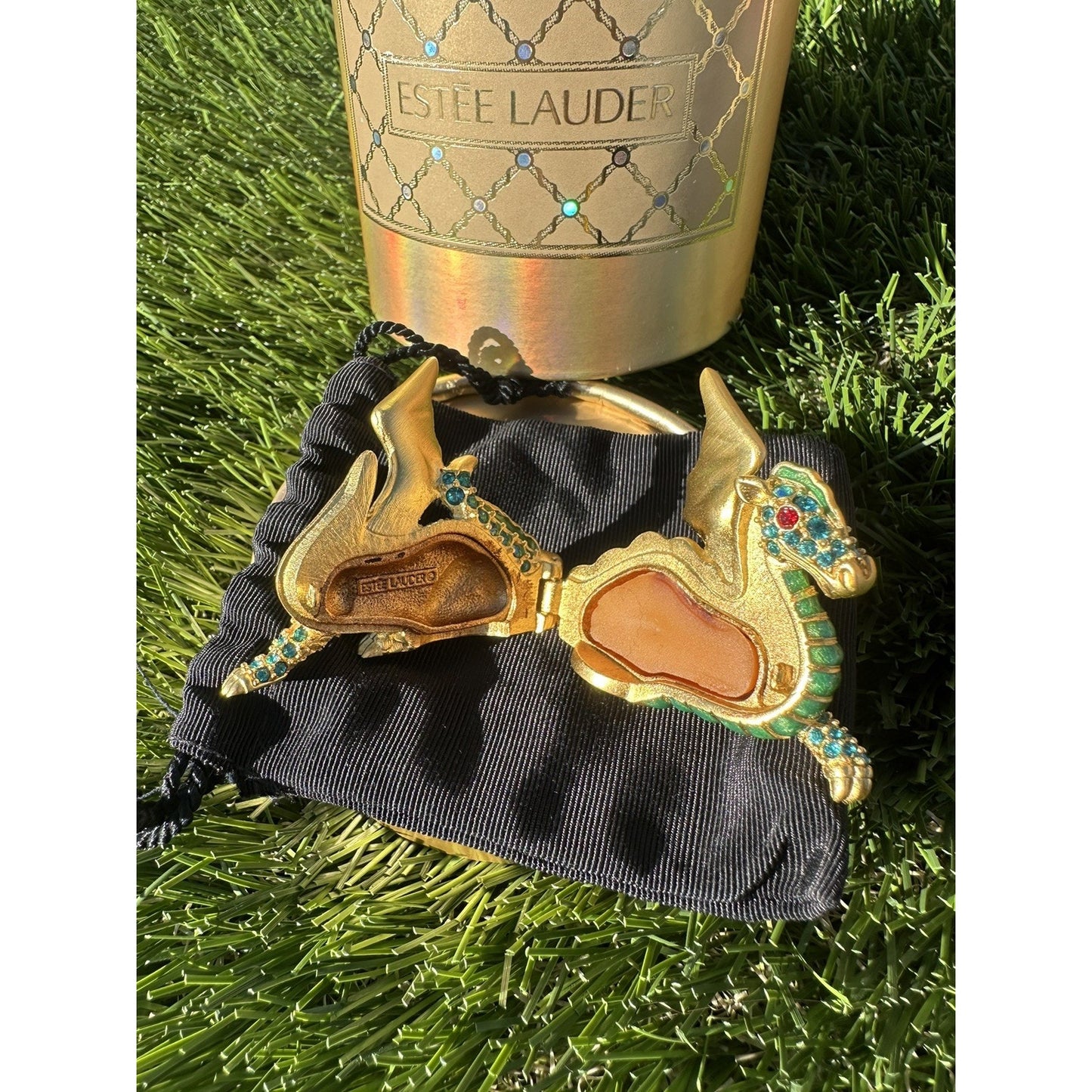 ⭐️Estee Lauder "Magic Dragon" MIB Solid Perfume Compact⭐️