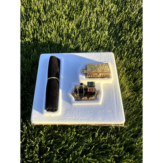 ⭐️Estée Lauder “Locomotive” Solid Perfume Compact⭐️