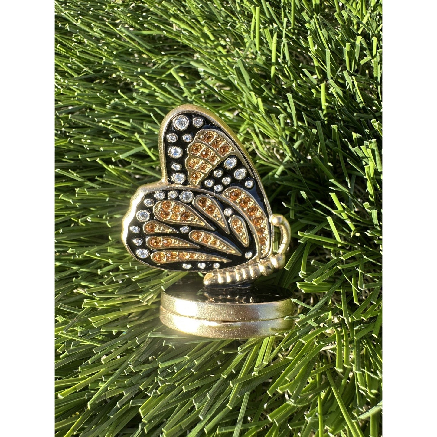 ⭐️Estee Lauder Bejeweled Butterfly 2007 Solid Perfume Compact Beautiful⭐️