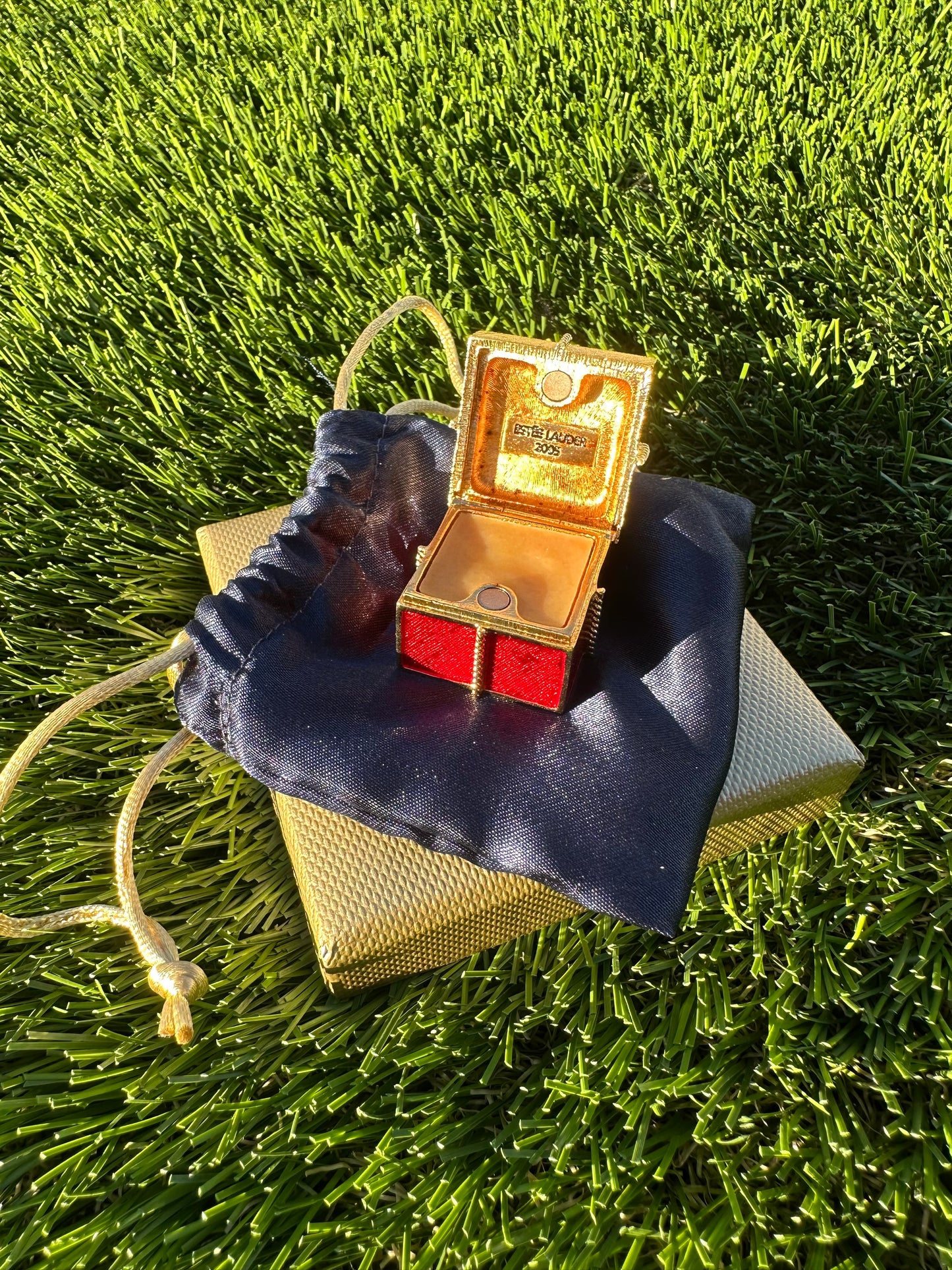 Rate Estée Lauder Holiday Gift Box Perfume Compact Trinket