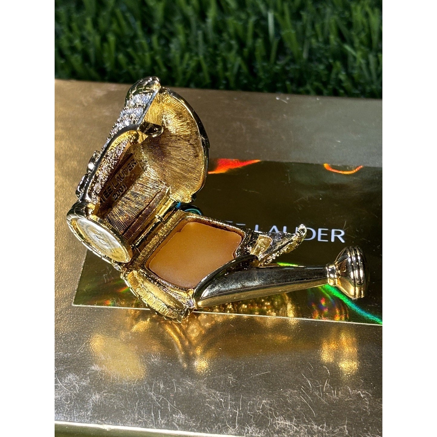 ⭐️Estee Lauder 'Beautiful Watering Can' Solid Perfume Compact SwarovskiVintage⭐️