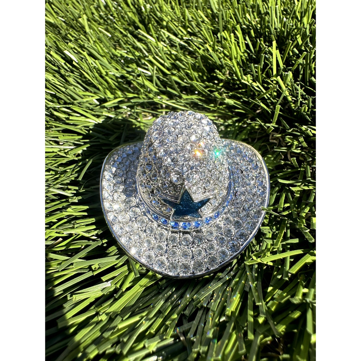 Estee Lauder 'Cowboy Hat' Silver Solid Perfume Compact