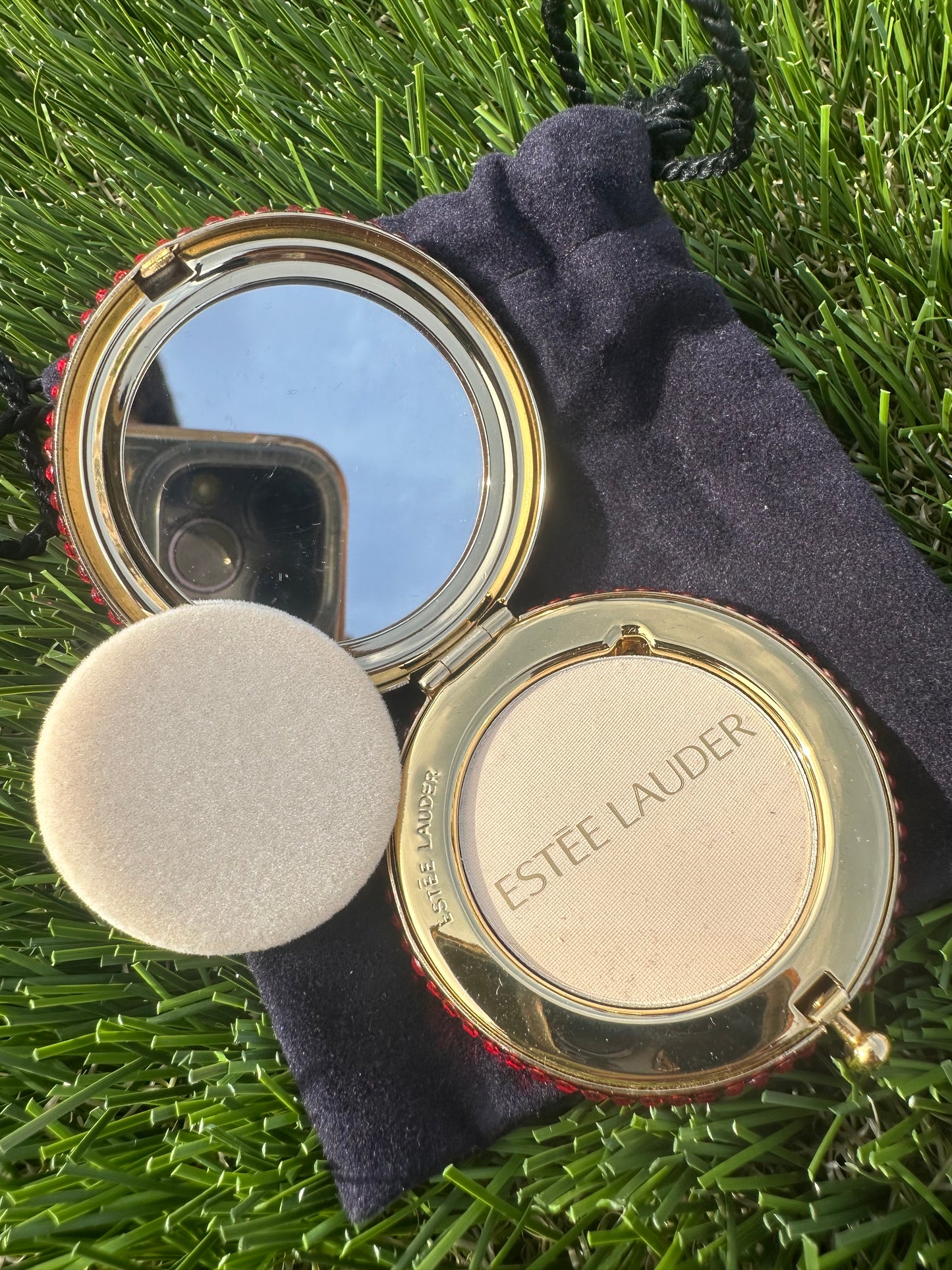 Estée Lauder Lucidity With Love Crystal Hearts Pressed Powder Compact 06 Transparent