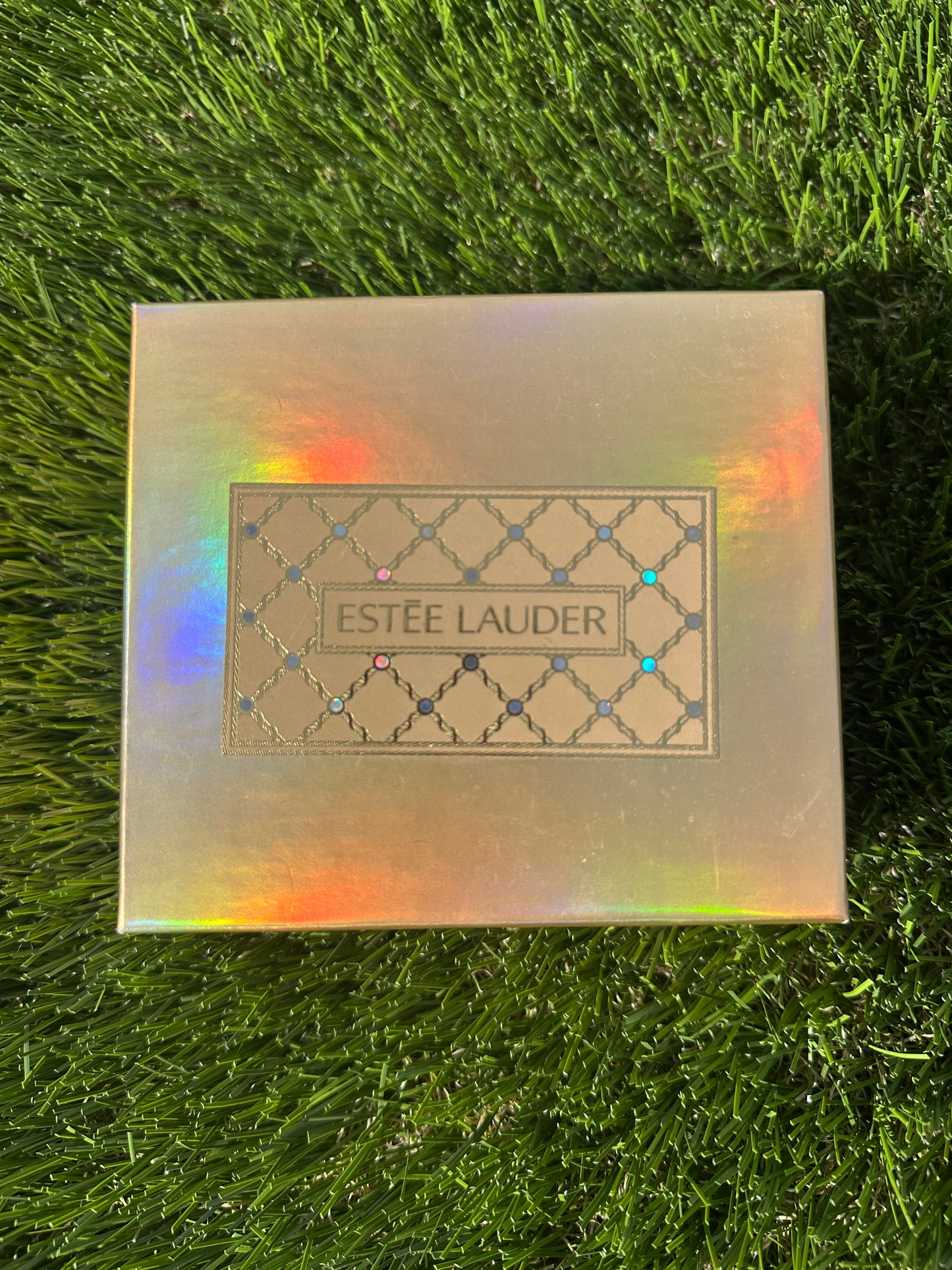 Estée Lauder New Year’s 2000 Champagne Compact perfume Trinket