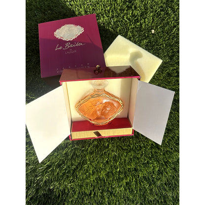 Lalique Ltd. Edition 1999 Perfume Bottle “Le Baiser” 3.3 Oz. MINT & Unopened