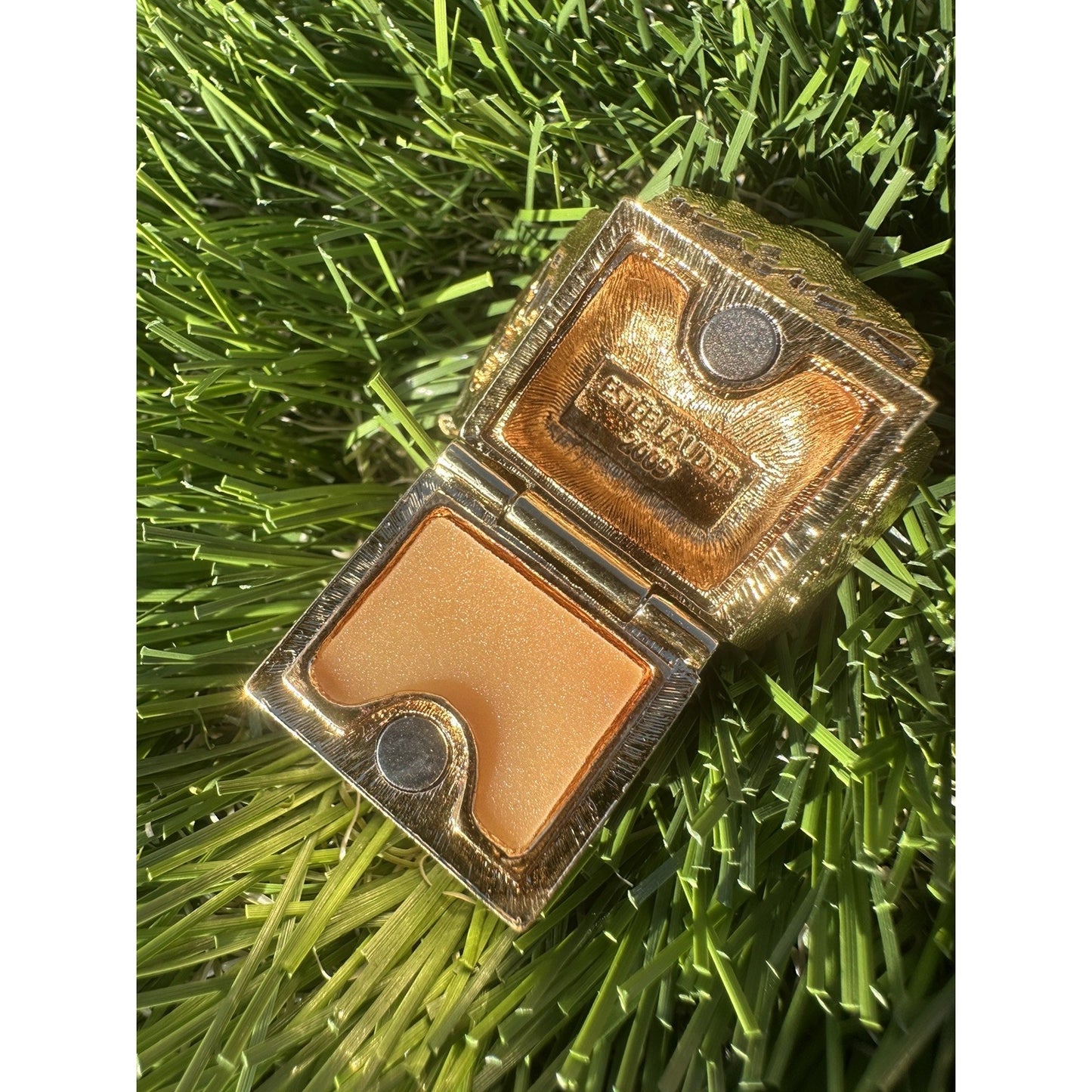 ⭐️2009 Estee Lauder PLEASURES "GLIMMERING TAKE OUT" Solid Perfume Compact⭐️