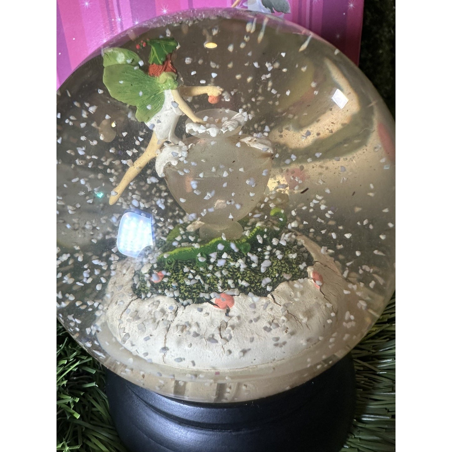 Vintage Nordstrom Exclusive Holiday 2002 Holly Frost Enchanted Beauty Snow Globe