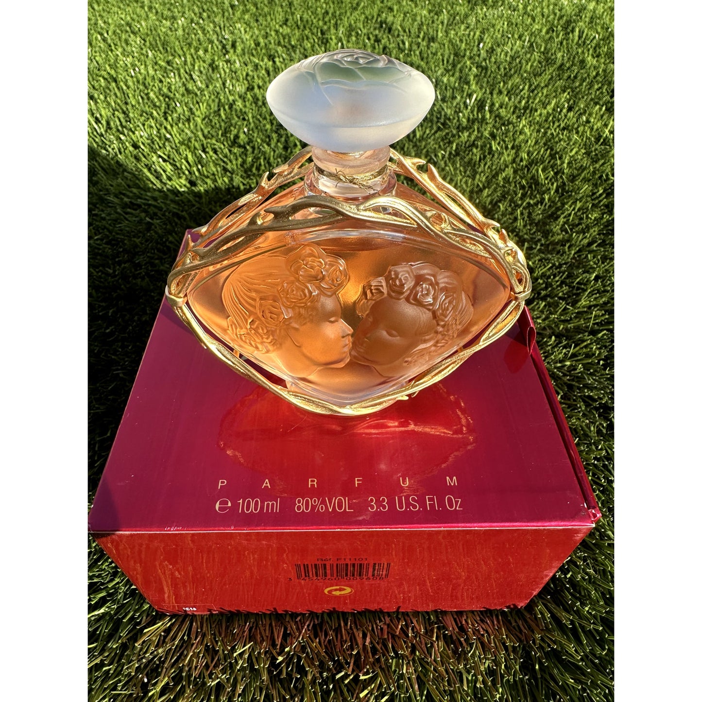 Lalique Ltd. Edition 1999 Perfume Bottle “Le Baiser” 3.3 Oz. MINT & Unopened