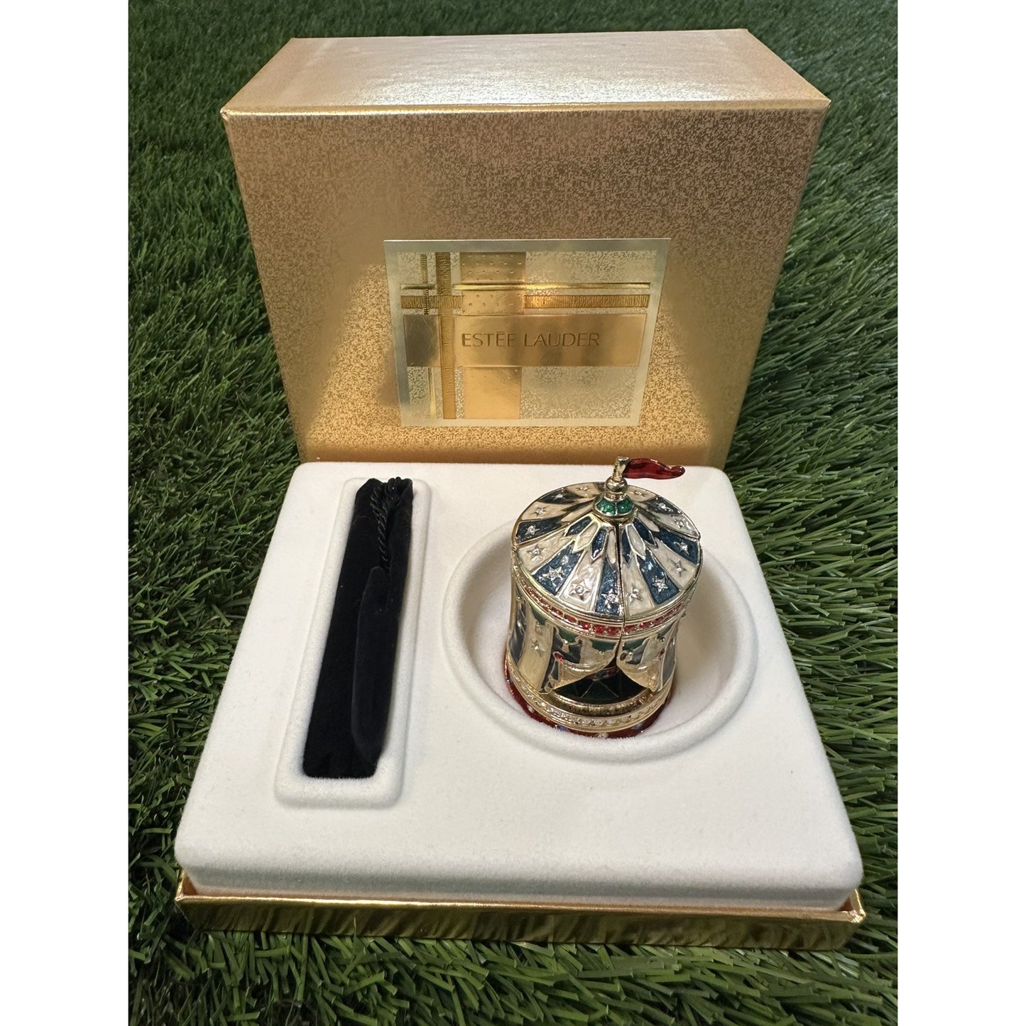 Estée Lauder Beautiful Circus Tent Solid Perfume Compact 2001 w/ Box