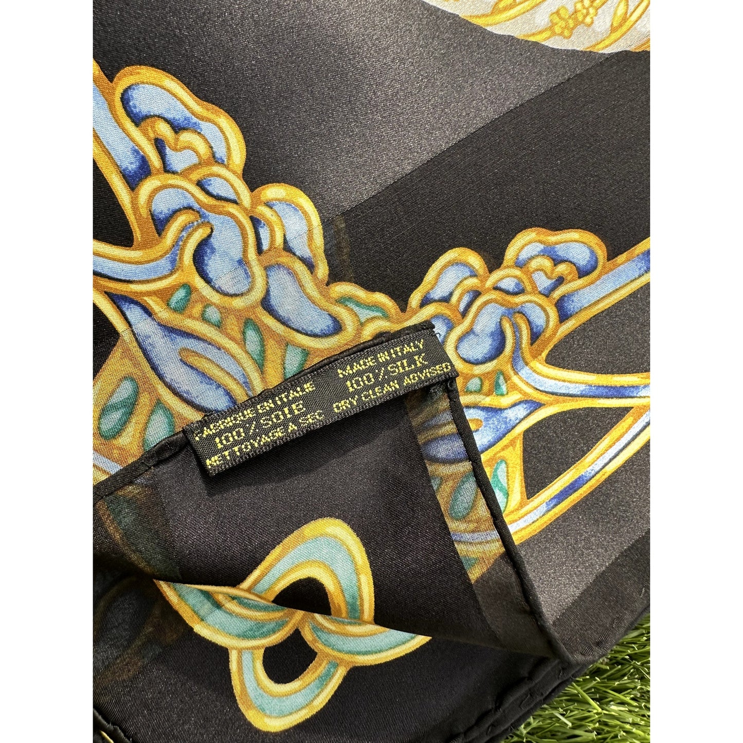 LALIQUE PARIS Silk Scarf "Le Baiser" The Kiss Black Cobalt Blue 85cm NIB Auth