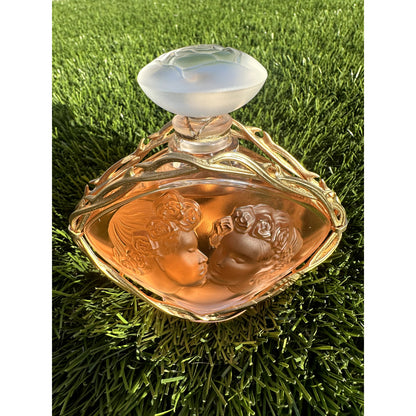 Lalique Ltd. Edition 1999 Perfume Bottle “Le Baiser” 3.3 Oz. MINT & Unopened