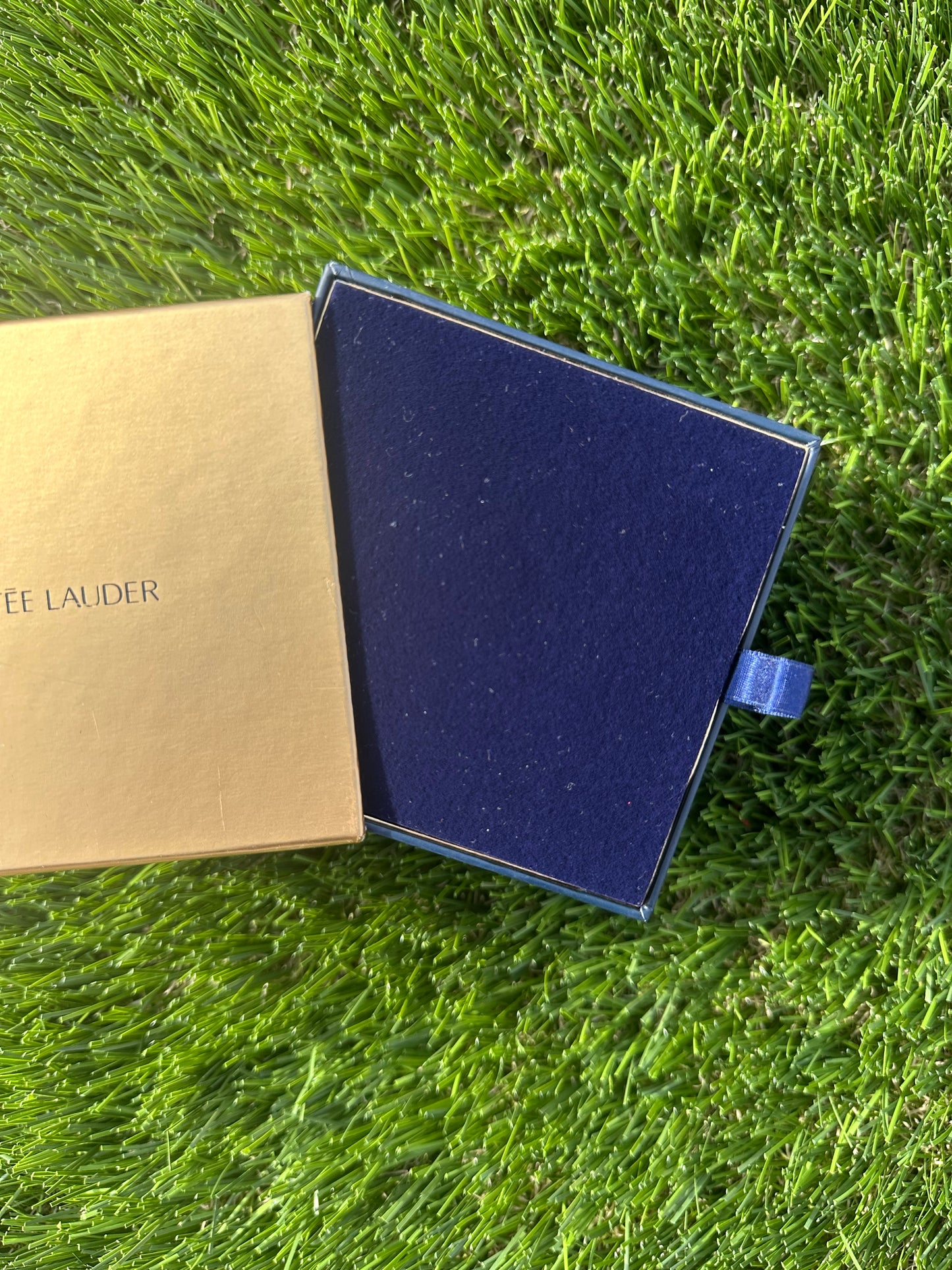 Estée Lauder Jeweled Lantern Solid Perfume Compact