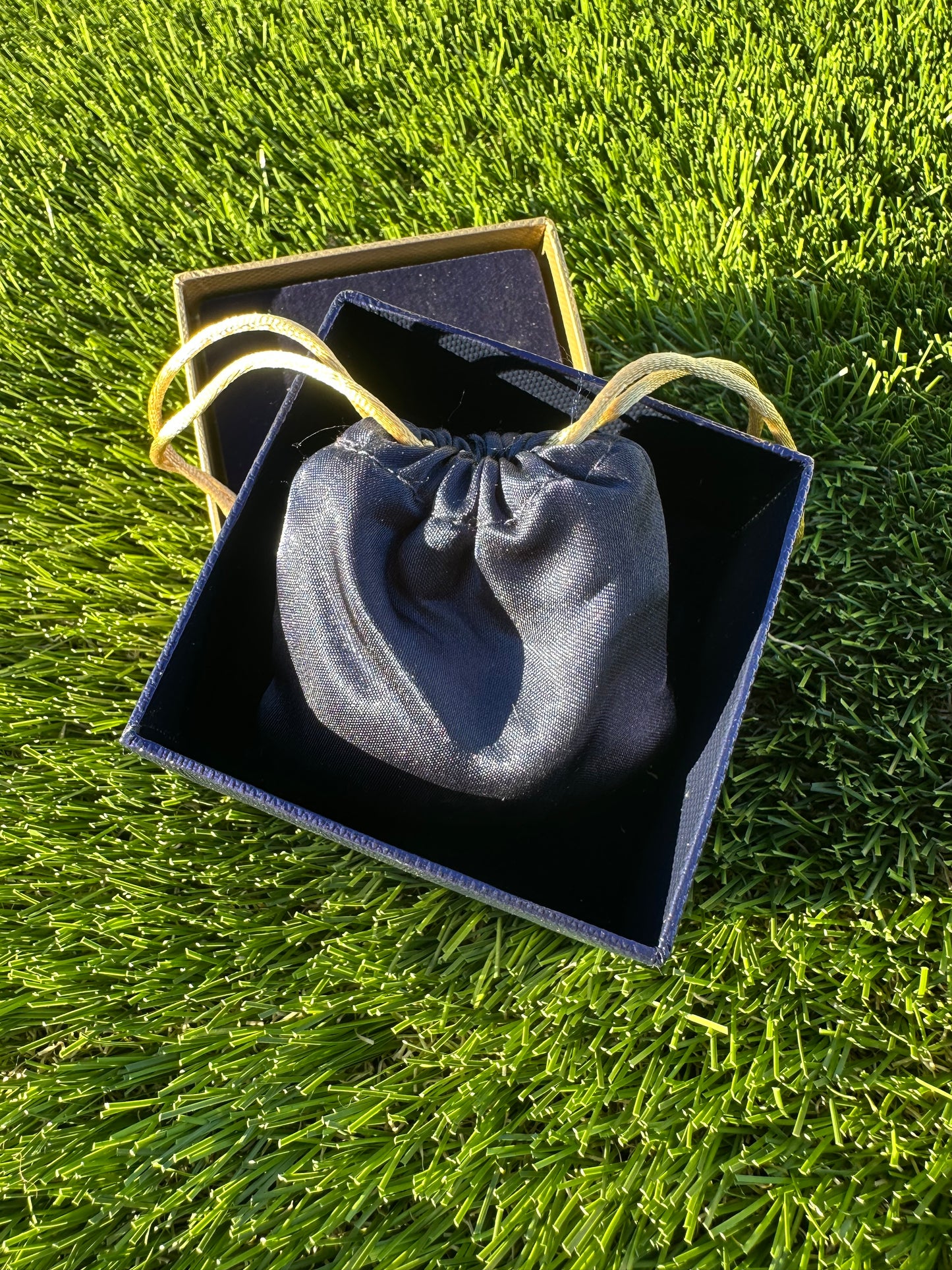 Rate Estée Lauder Holiday Gift Box Perfume Compact Trinket