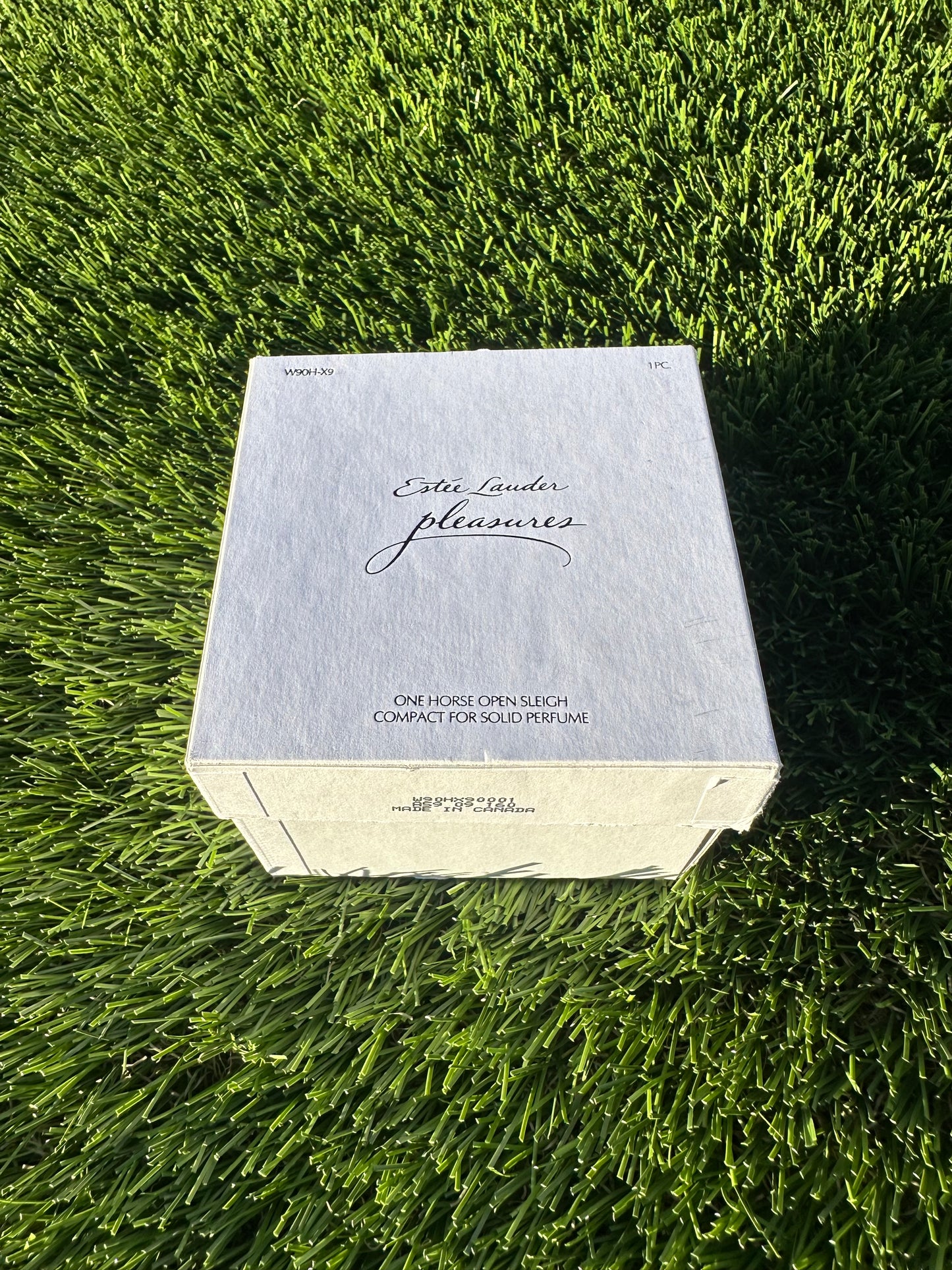 Ultra Rare Estée Lauder One Horse Open Sleigh Perfume Compact / Trinket