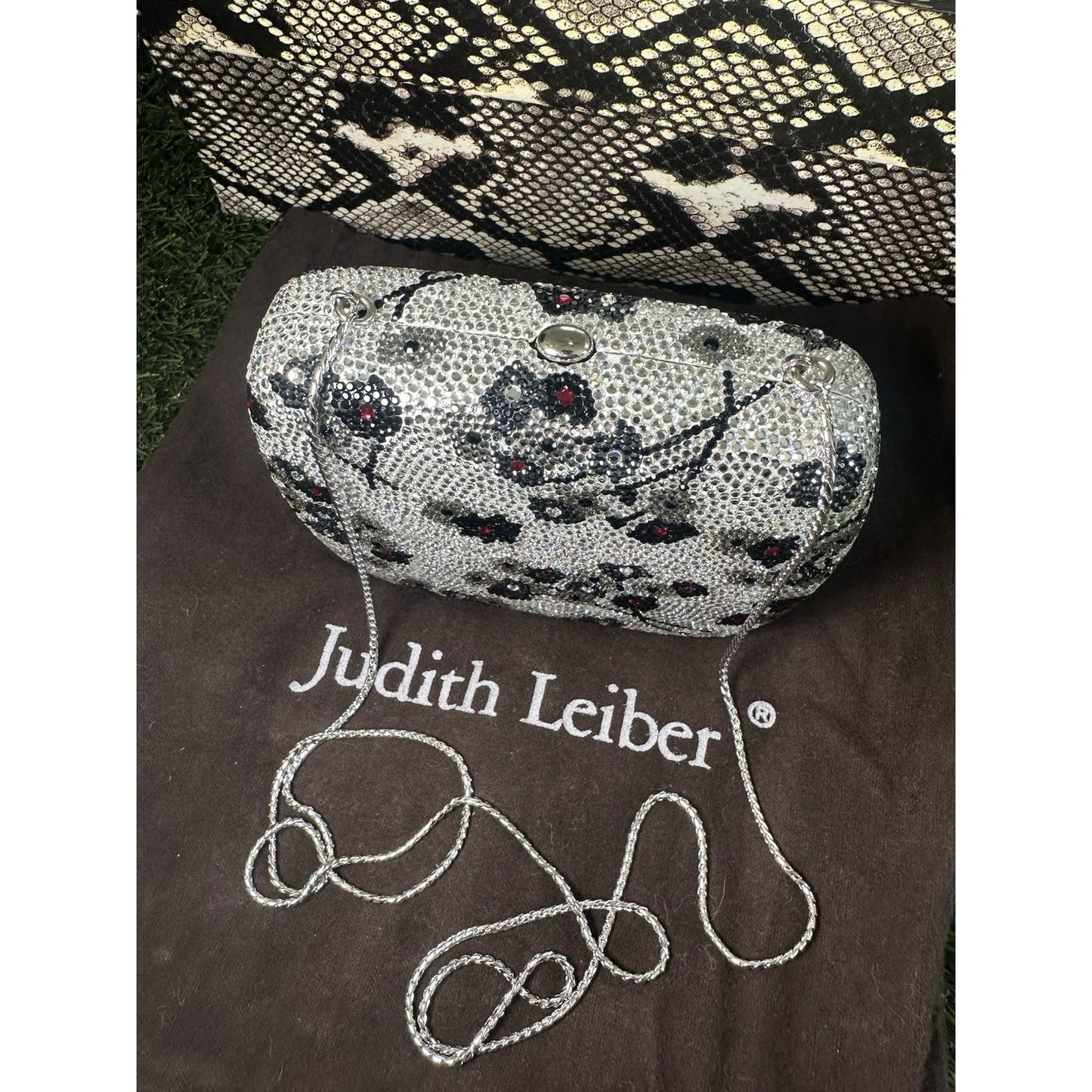NIB Judith Leiber Swarovski Crystal Floral Minaudiere Set Purse Compact Mirror