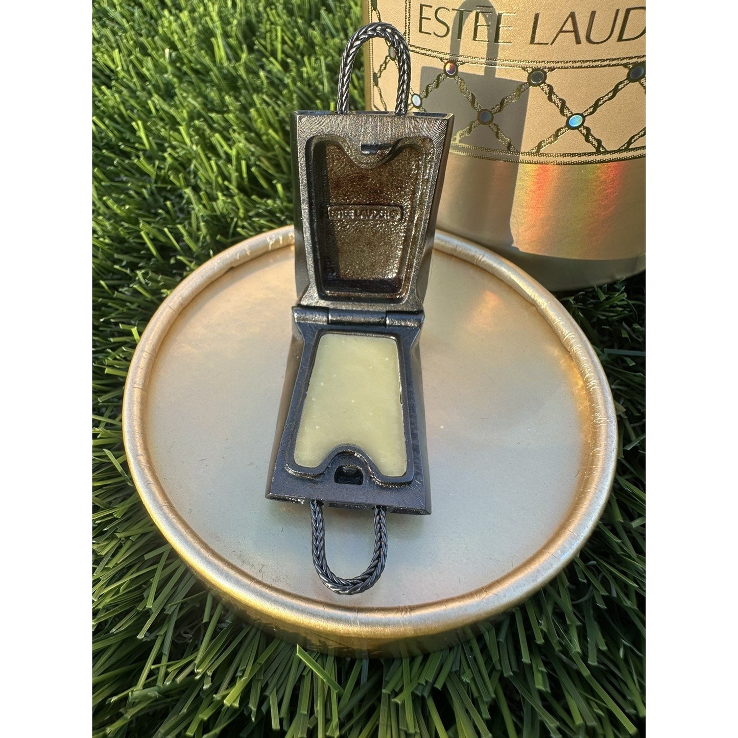 ⭐️Estee Lauder Saks Fifth Avenue Shopping Bag Perfume Solid⭐️