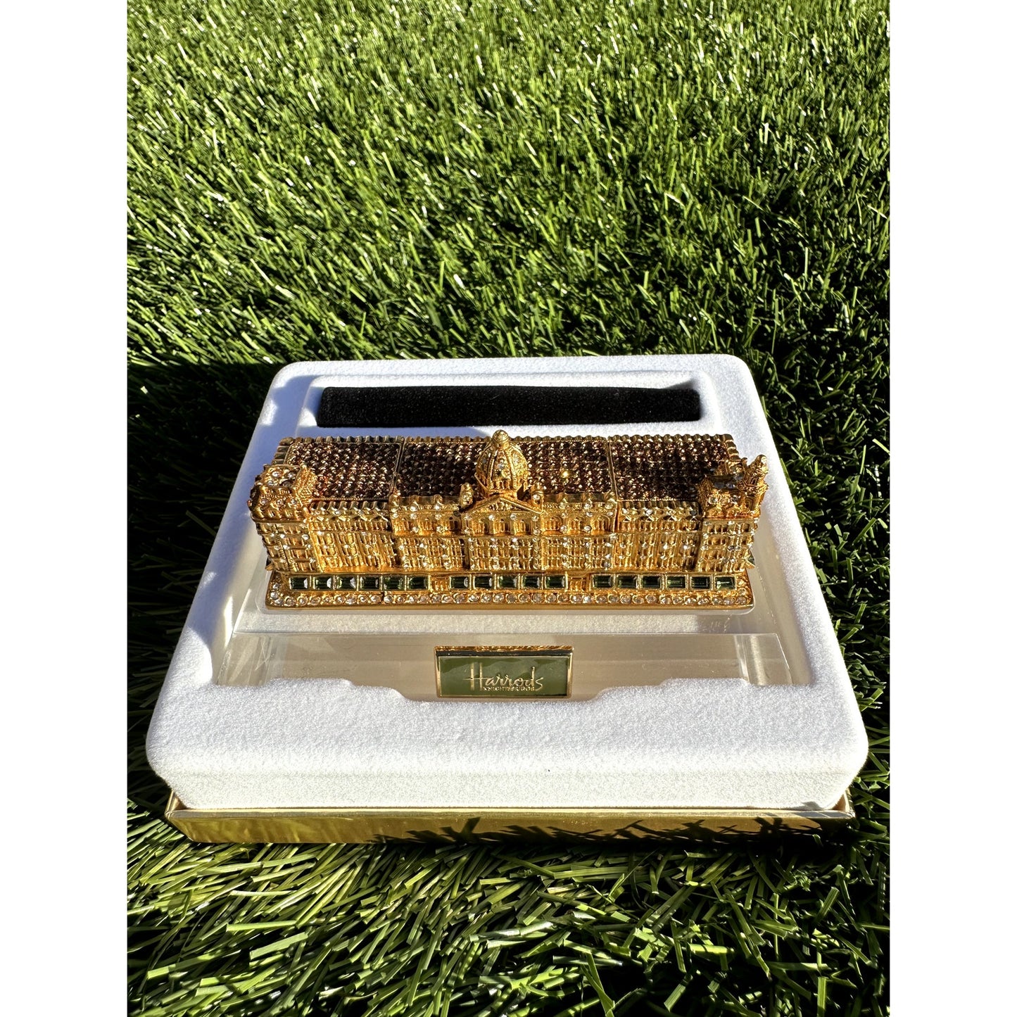 Estee Lauder Harrods Palace Compact Boxed & Hand signed