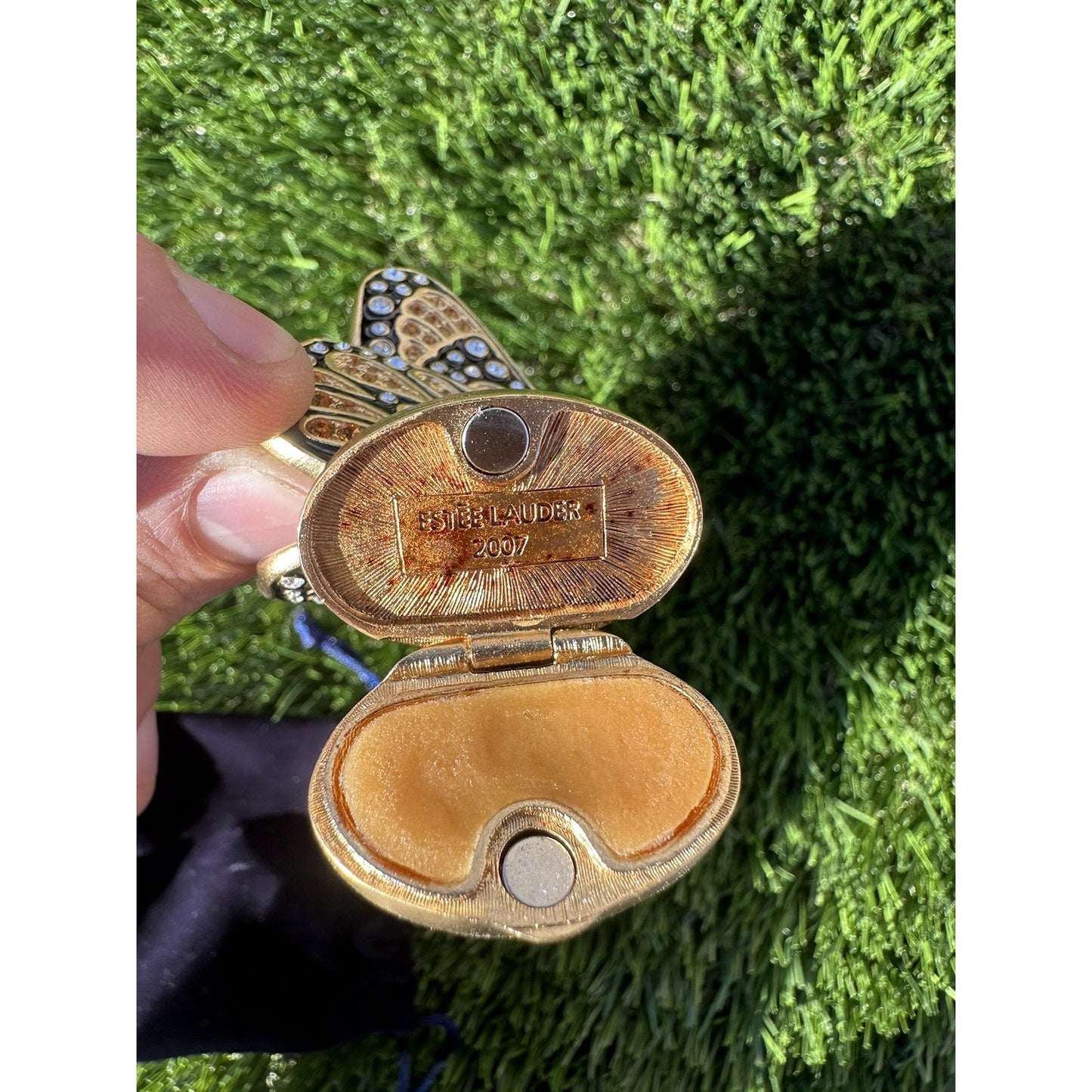 ⭐️Estee Lauder Bejeweled Butterfly 2007 Solid Perfume Compact Beautiful⭐️