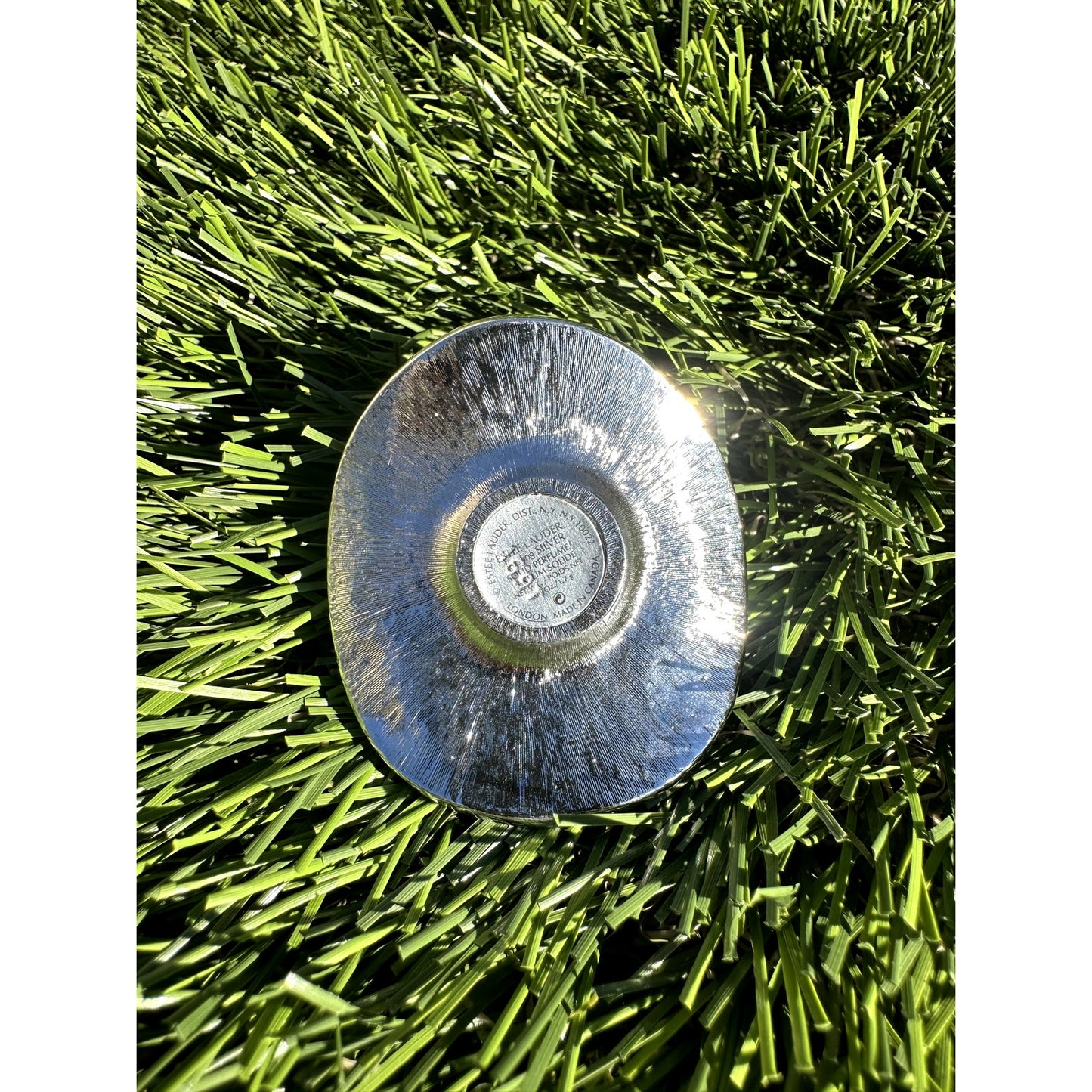 Estee Lauder 'Cowboy Hat' Silver Solid Perfume Compact