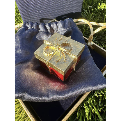 ⭐️Estee Lauder 2005 " HOLIDAY GIFT BOX " Perfume Compact⭐️