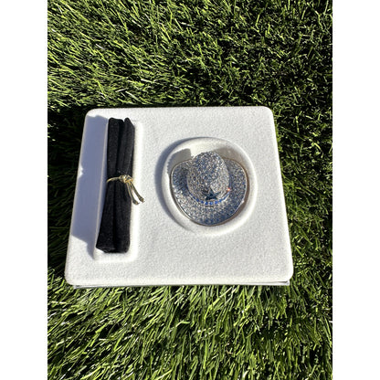 Estee Lauder 'Cowboy Hat' Silver Solid Perfume Compact