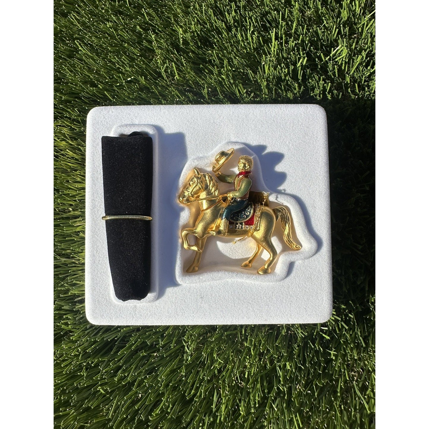 ⭐️Estee Lauder “Rodeo Cowboy” Solid Perfume Compact Equestrian⭐️