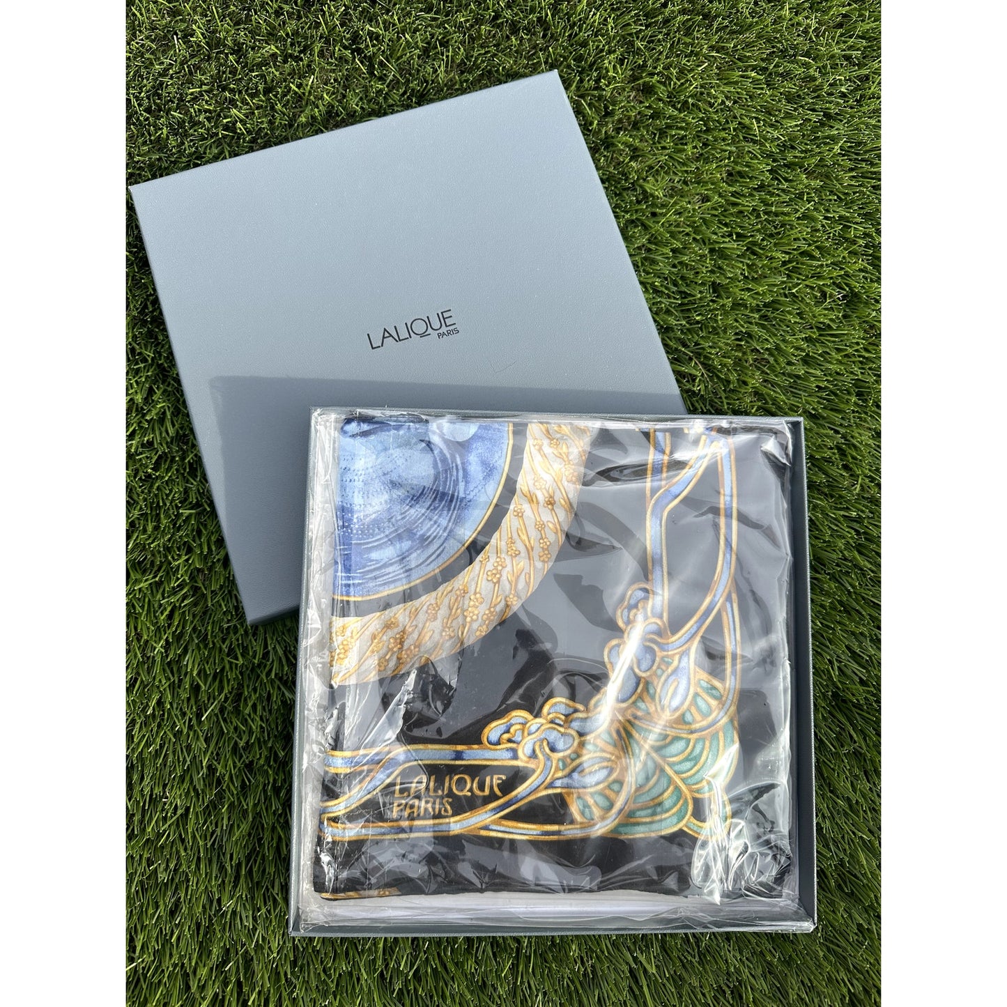 LALIQUE PARIS Silk Scarf "Le Baiser" The Kiss Black Cobalt Blue 85cm NIB Auth