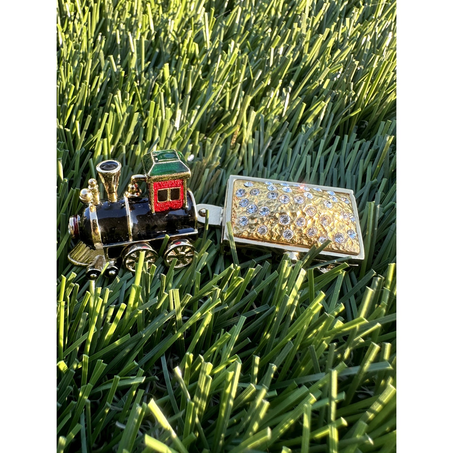 ⭐️Estée Lauder “Locomotive” Solid Perfume Compact⭐️