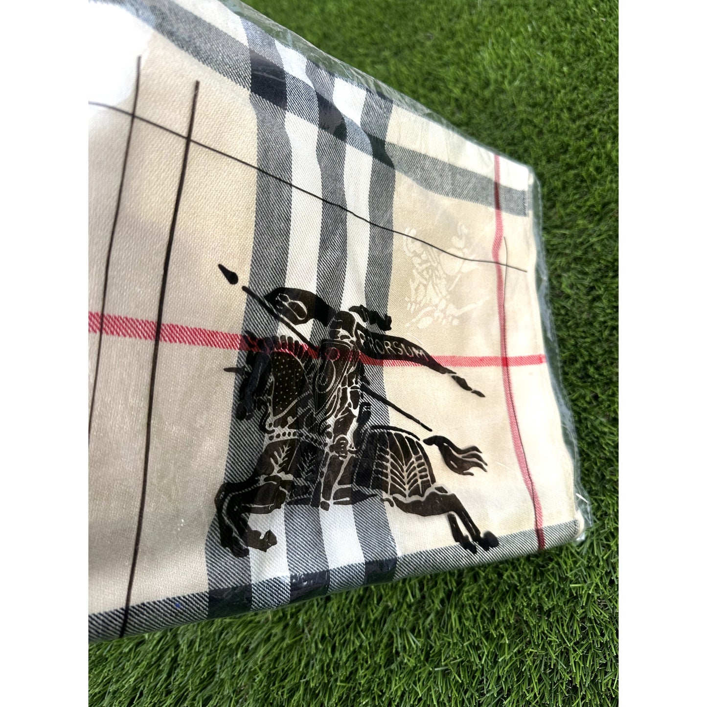 NWT Vintage Burberry London Cashmere Scarf - Unopened Deadstock - 102PQ Beetroot