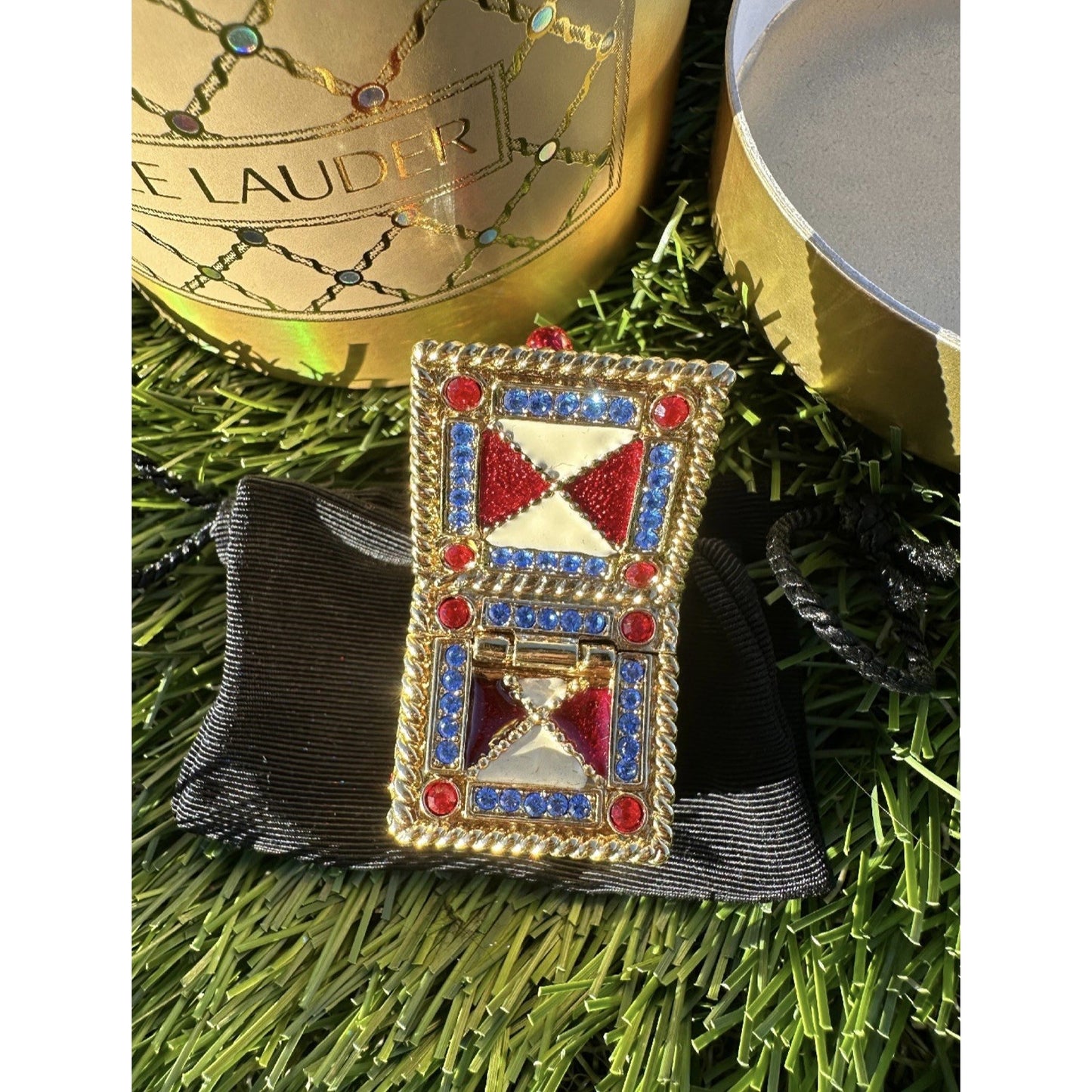 ⭐️Estee Lauder 1999 Jack in the Box Solid Perfume White Linen⭐️